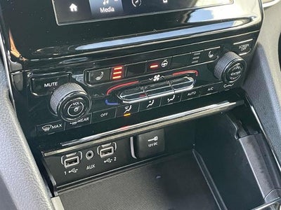 2023 Jeep Grand Cherokee L Laredo 4x2