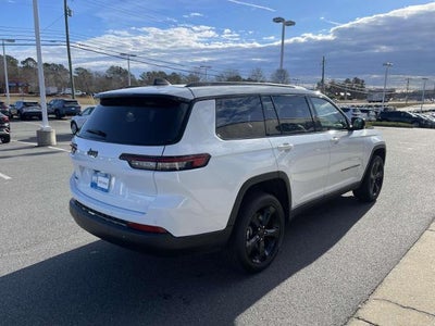 2025 Jeep Grand Cherokee L Laredo 4x4