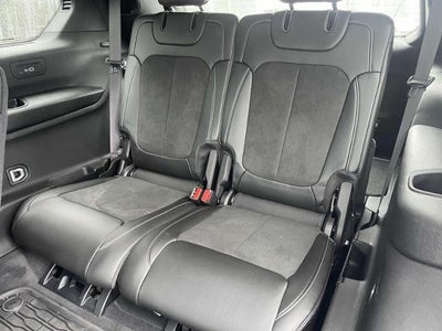 2025 Jeep Grand Cherokee L Laredo 4x4