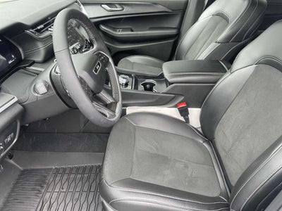 2025 Jeep Grand Cherokee L Laredo 4x4