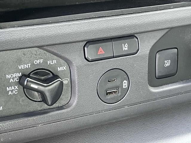 2023 Ford E-Series Cutaway E-350 SRW 138" WB