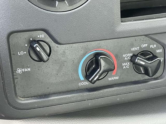 2023 Ford E-Series Cutaway E-350 SRW 138" WB