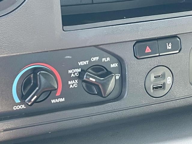 2024 Ford E-Series Cutaway E-350 SRW 138" WB