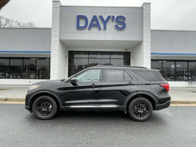 2025 Ford Explorer Active 4WD