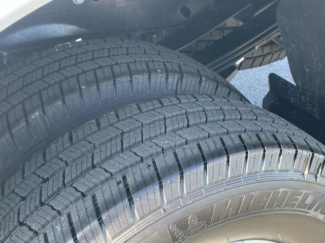 2024 Ford Super Duty F-350 DRW XL 4WD SuperCab 8' Box