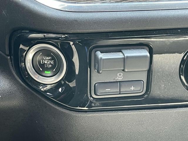 2024 Chevrolet Silverado 2500 HD Crew Cab Standard Box 4-Wheel Drive LT