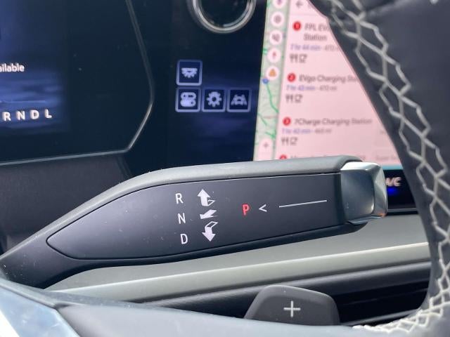 2025 Chevrolet Traverse LT w/1LT