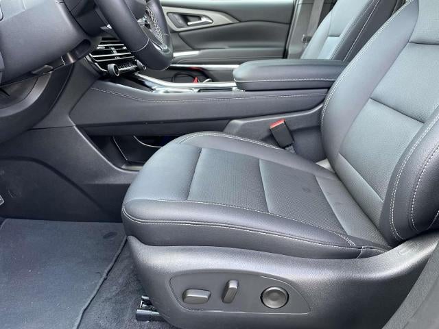 2025 Chevrolet Traverse LT w/1LT