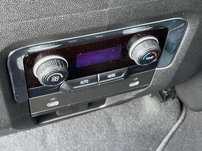 2024 Chevrolet Suburban 4WD LT