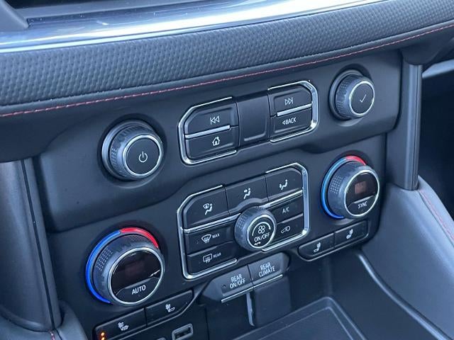 2024 Chevrolet Suburban 4WD RST