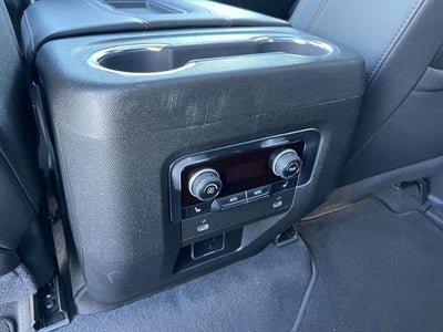 2024 Chevrolet Suburban 4WD RST