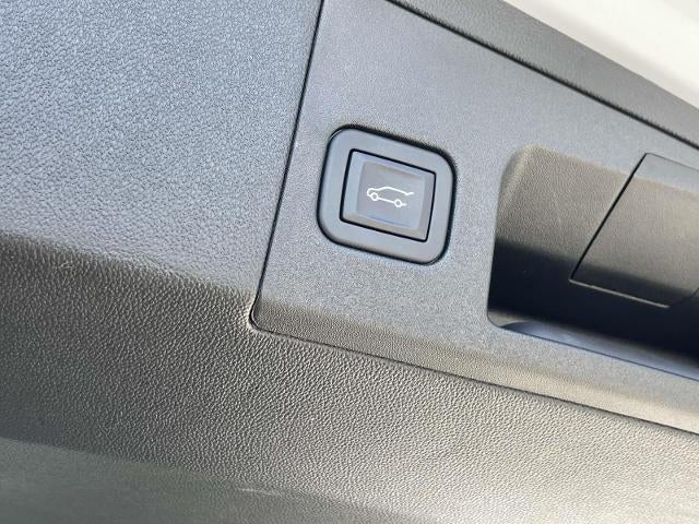 2025 Cadillac XT5 FWD 4dr Premium Luxury