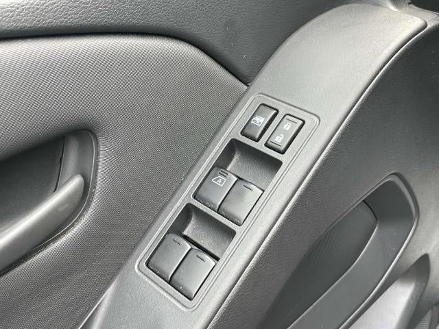 2022 Nissan Frontier Crew Cab 4x4 S Auto