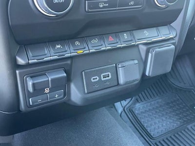 2025 Chevrolet Silverado 1500 Crew Cab Short Box 4-Wheel Drive Custom Trail Boss