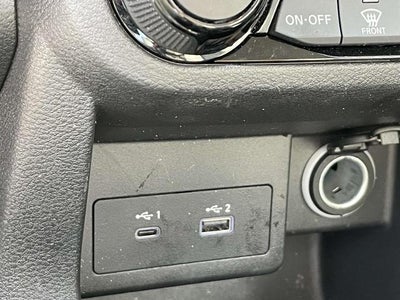 2023 Nissan Kicks SR FWD