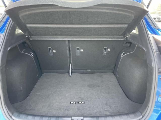 2023 Nissan Kicks SR FWD