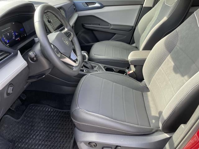 2024 Volkswagen Taos SE 4MOTION