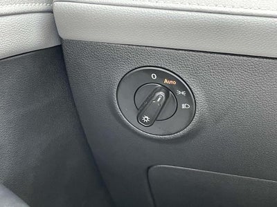 2024 Volkswagen Taos SE 4MOTION