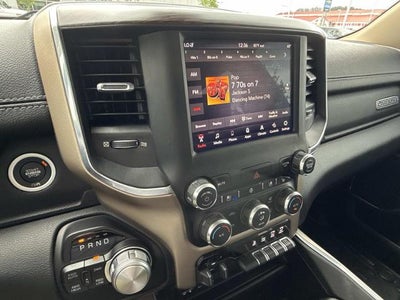2019 RAM 1500 Laramie 4x4 Crew Cab 5'7" Box