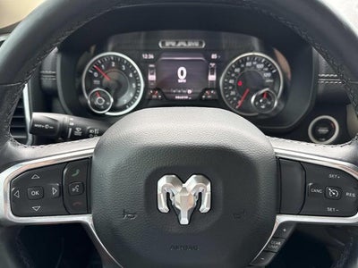 2019 RAM 1500 Laramie 4x4 Crew Cab 5'7" Box