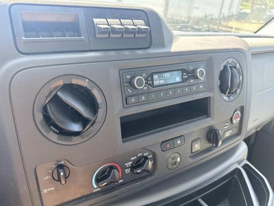 2024 Ford E-Series Cutaway E-350 SRW 138" WB