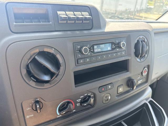 2024 Ford E-Series Cutaway E-350 SRW 138" WB