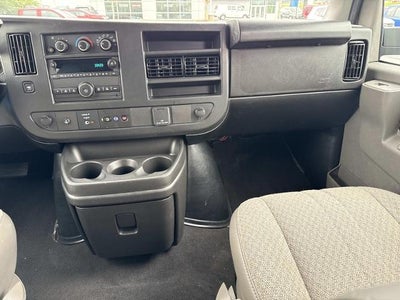 2025 Chevrolet Express Passenger 3500 Extended Wheelbase Rear-Wheel Drive 1LS