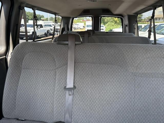 2025 Chevrolet Express Passenger 3500 Extended Wheelbase Rear-Wheel Drive 1LS