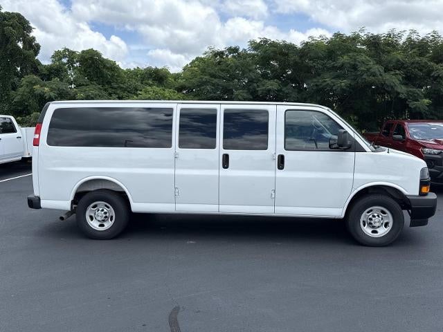 2025 Chevrolet Express Passenger 3500 Extended Wheelbase Rear-Wheel Drive 1LS