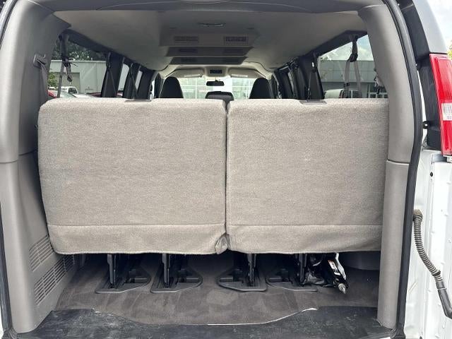 2025 Chevrolet Express Passenger 3500 Extended Wheelbase Rear-Wheel Drive 1LS