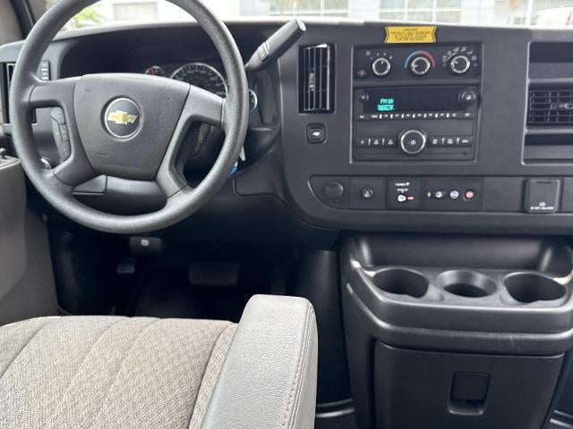 2025 Chevrolet Express Passenger 3500 Extended Wheelbase Rear-Wheel Drive 1LS