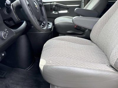 2025 Chevrolet Express Passenger 3500 Extended Wheelbase Rear-Wheel Drive 1LS