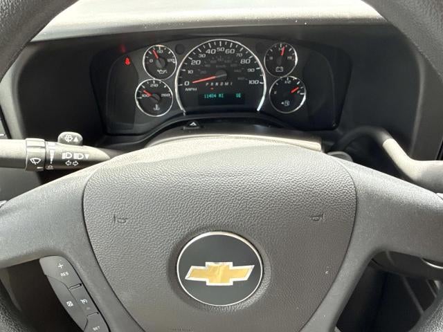 2025 Chevrolet Express Passenger 3500 Extended Wheelbase Rear-Wheel Drive 1LS