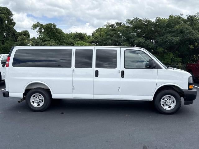 2025 Chevrolet Express Passenger 3500 Extended Wheelbase Rear-Wheel Drive 1LS