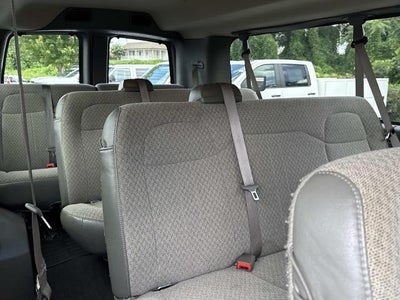 2025 Chevrolet Express Passenger 3500 Extended Wheelbase Rear-Wheel Drive 1LS