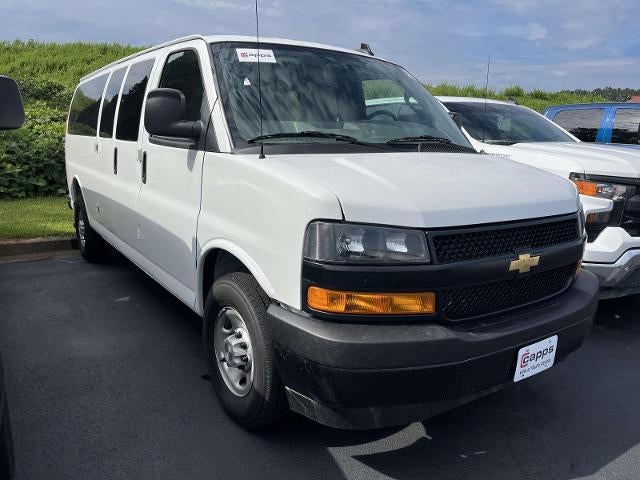 2025 Chevrolet Express Passenger 3500 Extended Wheelbase Rear-Wheel Drive 1LS