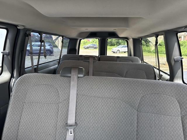 2025 Chevrolet Express Passenger 3500 Extended Wheelbase Rear-Wheel Drive 1LT