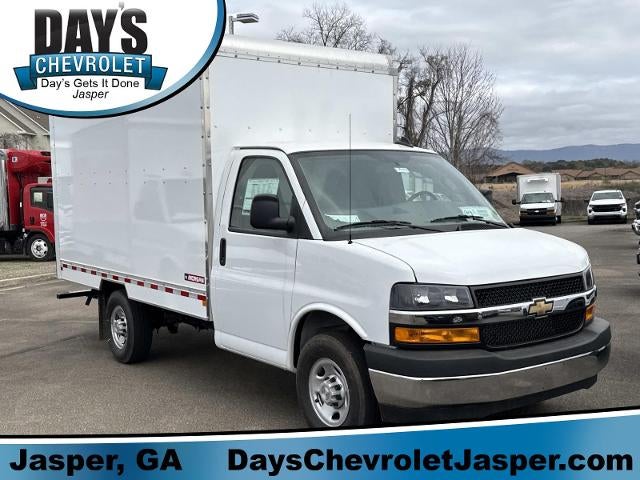 2025 Chevrolet Express Cutaway 3500 3500 Van 139"