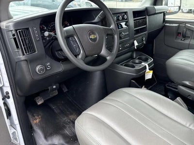 2025 Chevrolet Express Cutaway 3500 3500 Van 139"