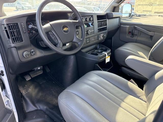 2025 Chevrolet Express Cutaway 3500 3500 Van 139"