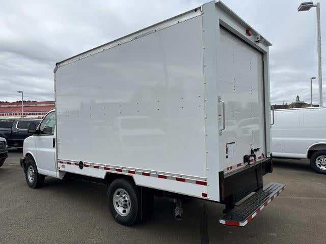 2025 Chevrolet Express Cutaway 3500 3500 Van 139"
