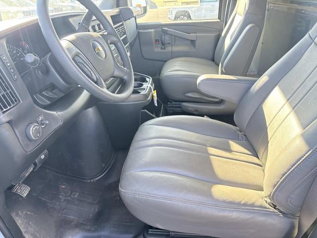 2025 Chevrolet Express Cutaway 3500 3500 Van 139"