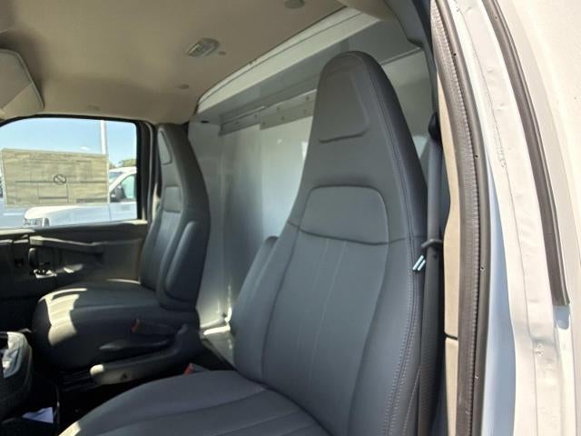 2026 Chevrolet Express Cutaway 3500 3500 Van 139"