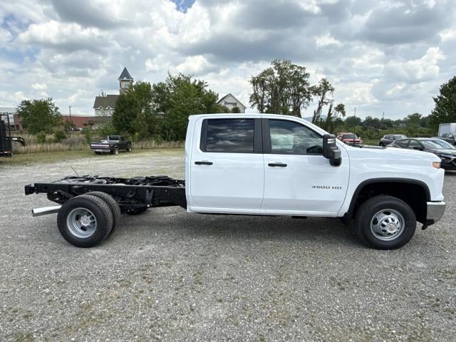 2026 Chevrolet Silverado 3500 HD Chassis Cab 2WD Crew Cab 177" WB, 60" CA Work Truck