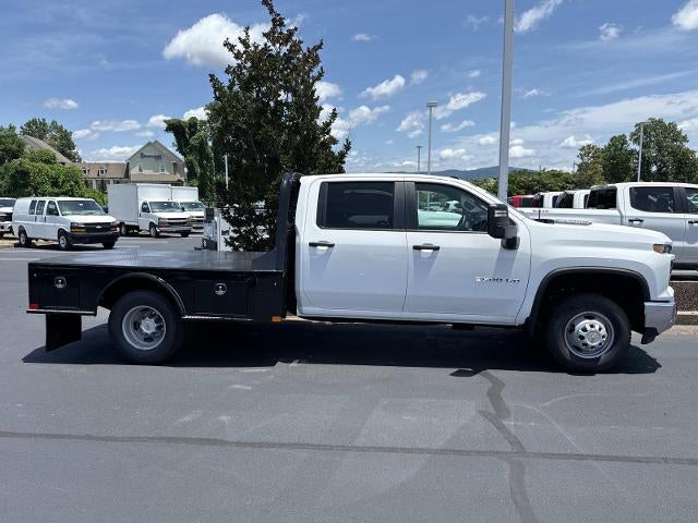 2026 Chevrolet Silverado 3500 HD Chassis Cab 4WD Crew Cab 177" WB, 60" CA Work Truck