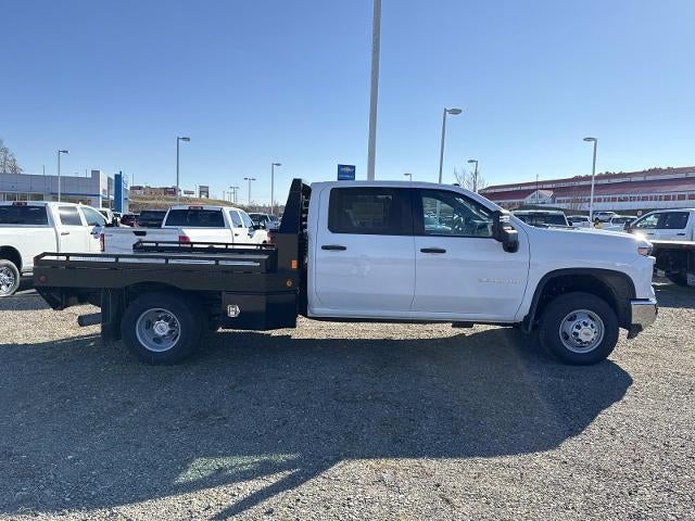 2025 Chevrolet Silverado 3500 HD Chassis Cab 4WD Crew Cab 177" WB, 60" CA Work Truck