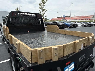 2025 Chevrolet Silverado 3500 HD Chassis Cab 4WD Crew Cab 177" WB, 60" CA Work Truck