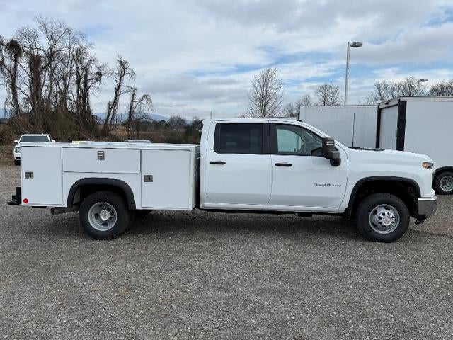 2025 Chevrolet Silverado 3500 HD Chassis Cab 4WD Crew Cab 177" WB, 60" CA Work Truck