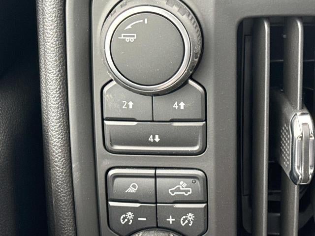 2025 Chevrolet Silverado 3500 HD Chassis Cab 4WD Crew Cab 177" WB, 60" CA Work Truck