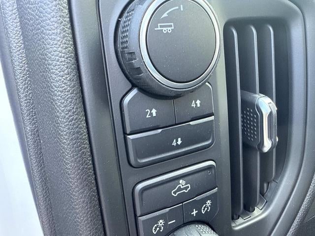 2025 Chevrolet Silverado 3500 HD Chassis Cab 4WD Crew Cab 177" WB, 60" CA Work Truck